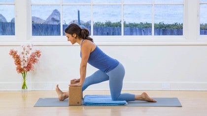 Gentle Yoga: Low Back Release<br>Alana Mitnick
