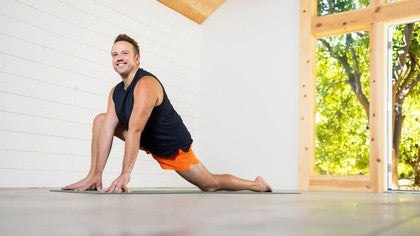 20-Minute Yoga Flows: Joy of Open Hips<br>Justin Randolph