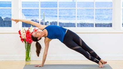 45 Minute Yoga Flows: Essential Flow<br>Rosemary Garrison