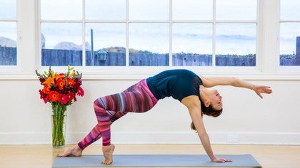 45 Minute Yoga Flows: Grounding Flow<br>Dana Slamp